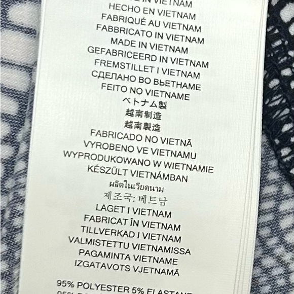 Snake Print Blouse Long Sleeve | XL - Picture 7 of 7